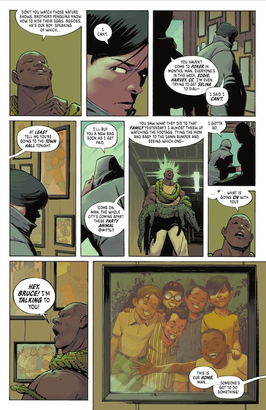 Sample content 3_Absolute Batman Vol. 1: The Zoo