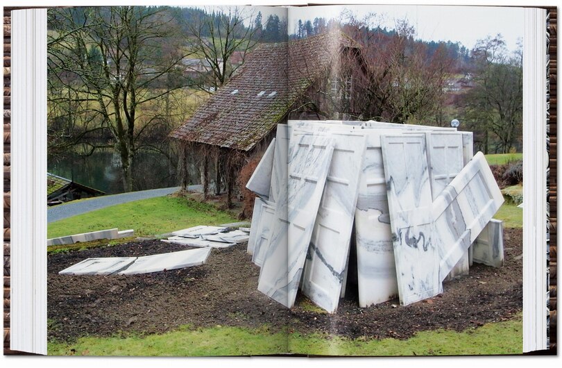 Sample content 3_Ai Weiwei. 40th Ed.