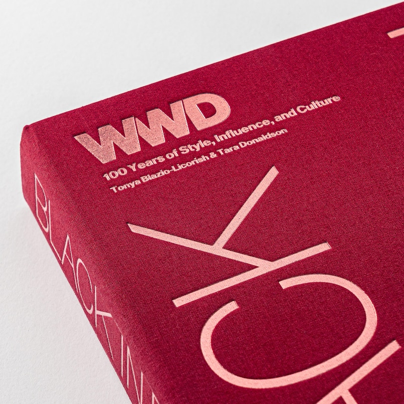 Sample content_Black in Fashion