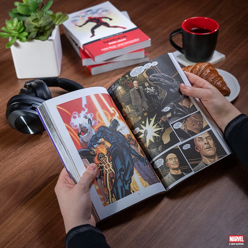 Sample content 3_BLACK PANTHER: A NATION UNDER OUR FEET [MARVEL PREMIER COLLECTION]