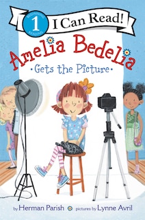Front cover_Amelia Bedelia Gets The Picture