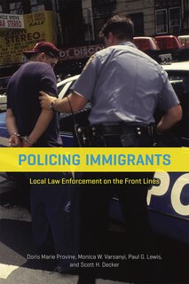 Couverture_Policing Immigrants