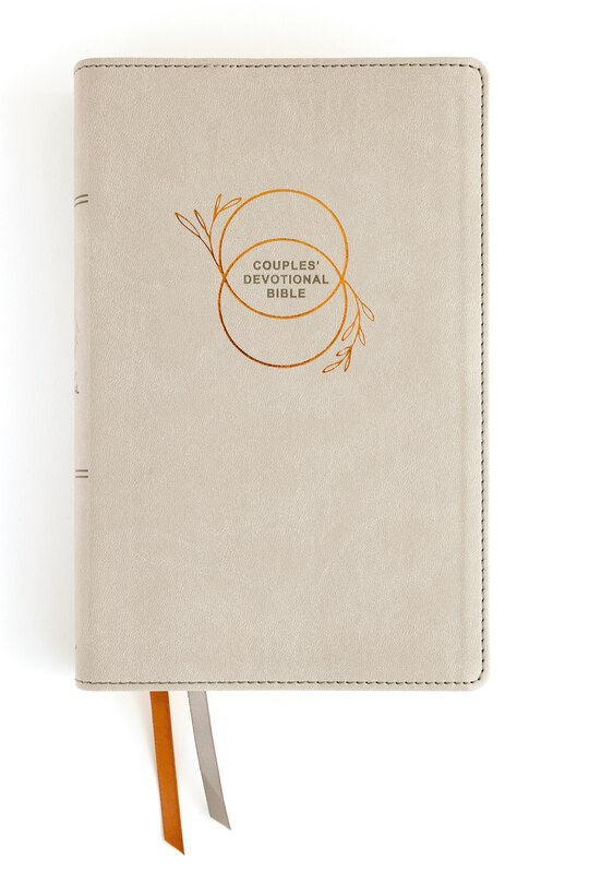Couverture_NIV, Couples' Devotional Bible (Build a Biblical Foundation for Your Marriage), Leathersoft, Stone, Comfort Print