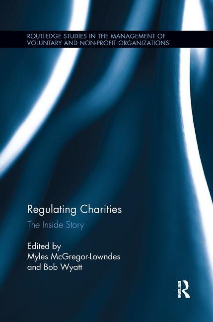 Couverture_Regulating Charities