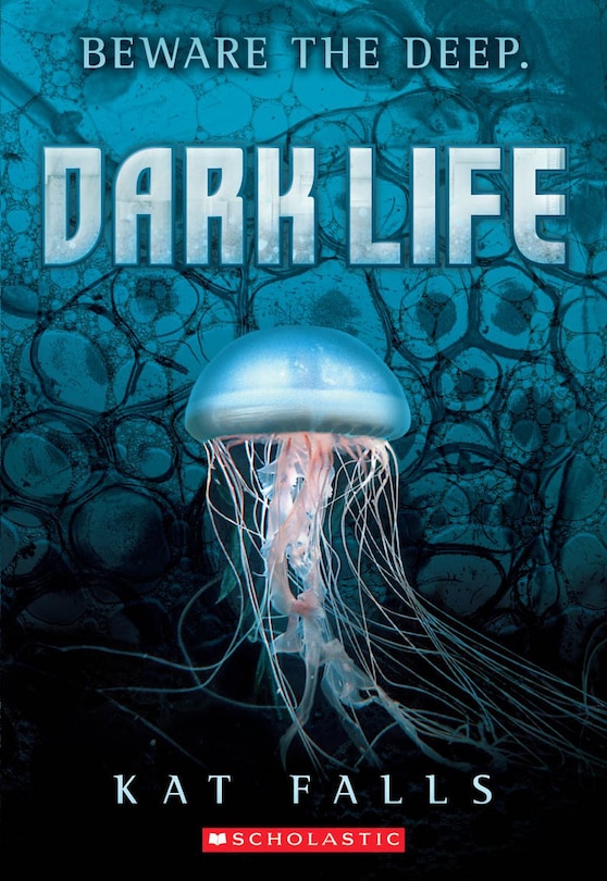 Front cover_Dark Life