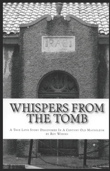 Couverture_Whispers From The Tomb