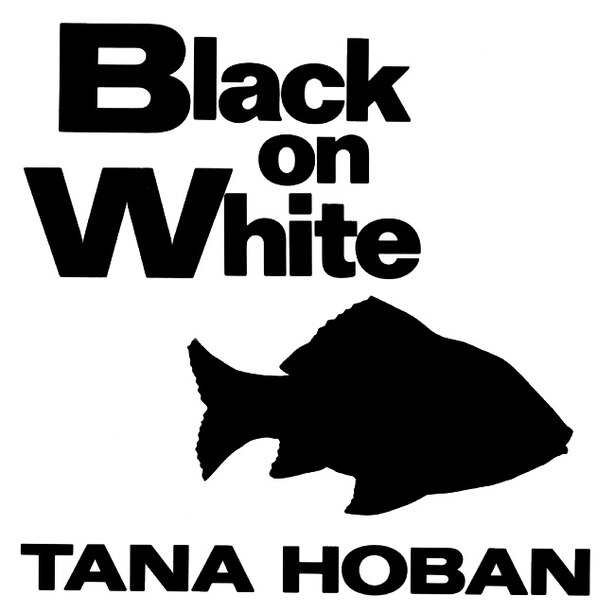 Black On White, Book by Tana Hoban (Board Book) www.chapters.indigo.ca