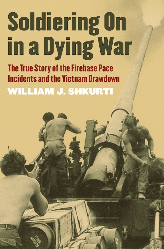 Couverture_Soldiering On in a Dying War