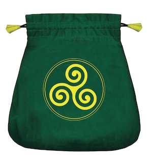 Couverture_Celtic Triskel Velvet Bag