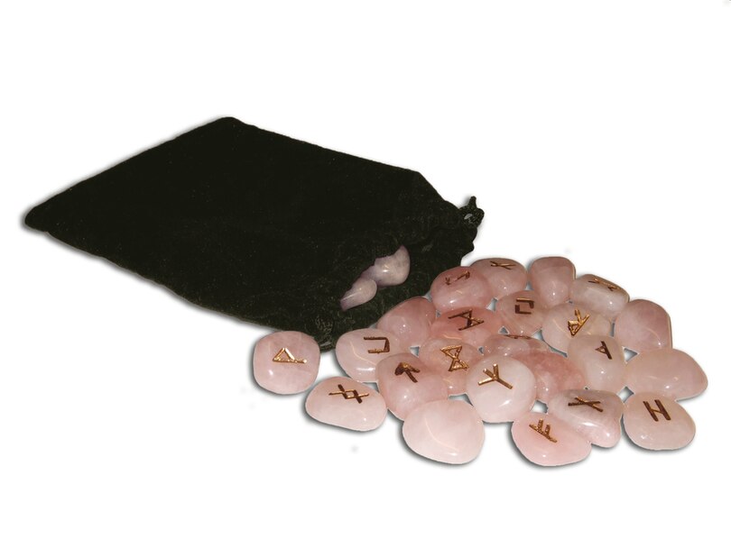 Front cover_Rose Quartz Runes