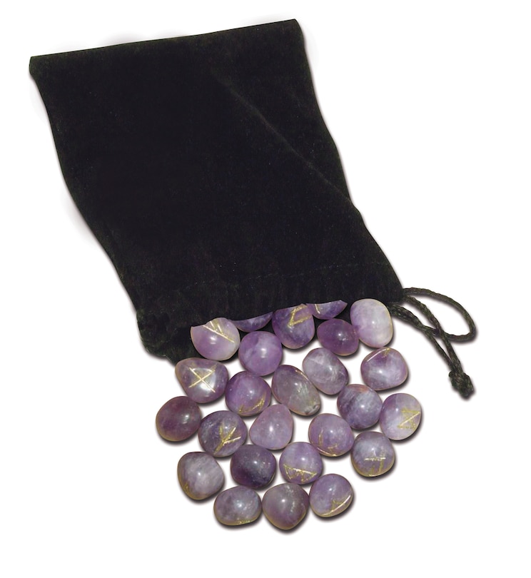 Front cover_Amethyst Runes