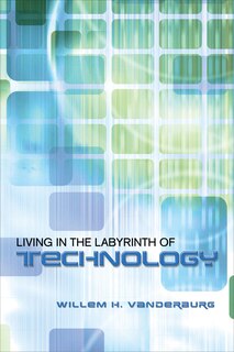 Couverture_Living in the Labyrinth of Technology
