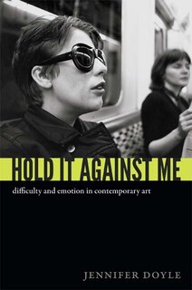 Couverture_Hold It Against Me