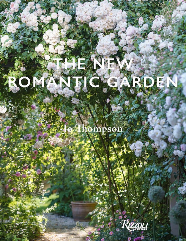 Front cover_The New Romantic Garden