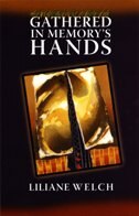 Couverture_Gathered in Memory's Hands