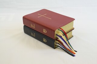 Front cover_The Book of Common Prayer and Hymnal 1982 Combination Edition