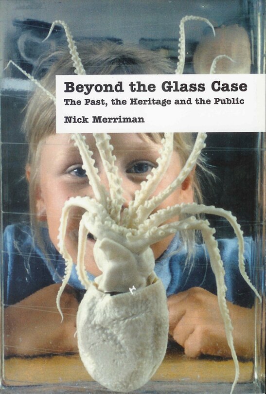 Couverture_Beyond the Glass Case