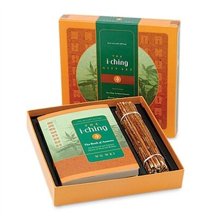Front cover_The I Ching Gift Set