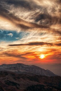 Front cover_Mountain Sunset JW Gratitude Journal