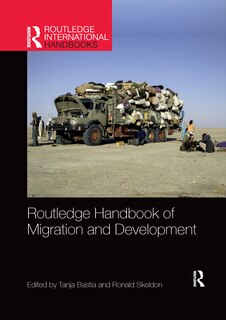 Couverture_Routledge Handbook Of Migration And Development