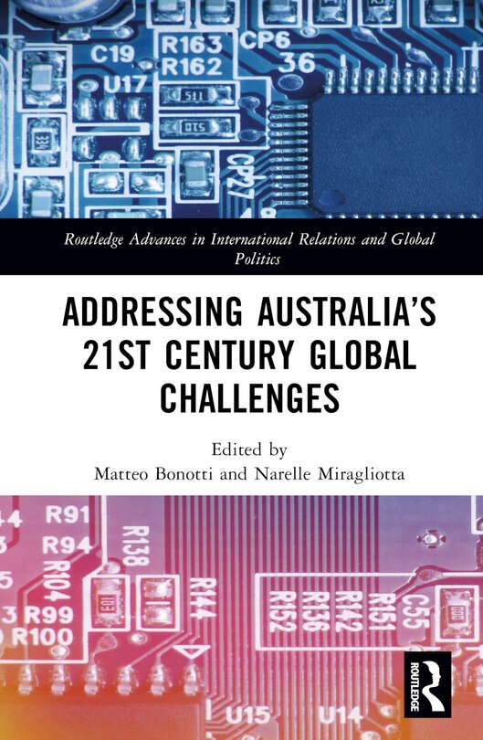 Couverture_Australian Politics at a Crossroads