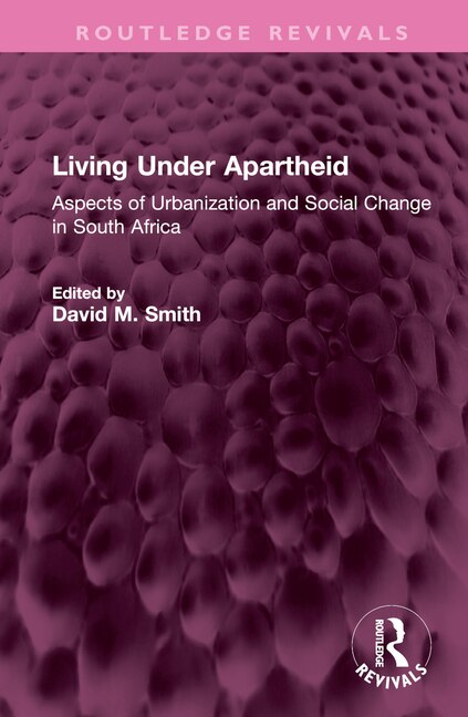 Couverture_Living Under Apartheid