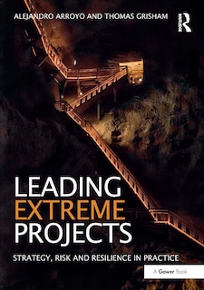 Front cover_Leading Extreme Projects