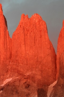 Front cover_Torres del Paine