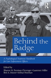 Couverture_Behind The Badge
