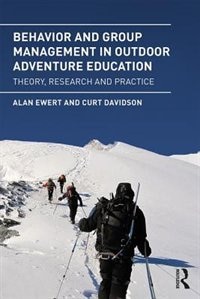 Couverture_Behavior And Group Management In Outdoor Adventure Education