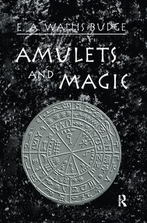 Couverture_Amulets And Magic