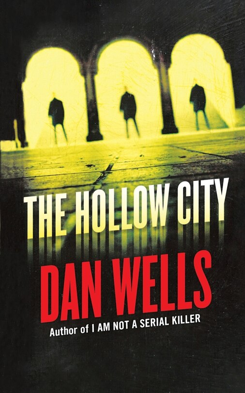 Front cover_The Hollow City