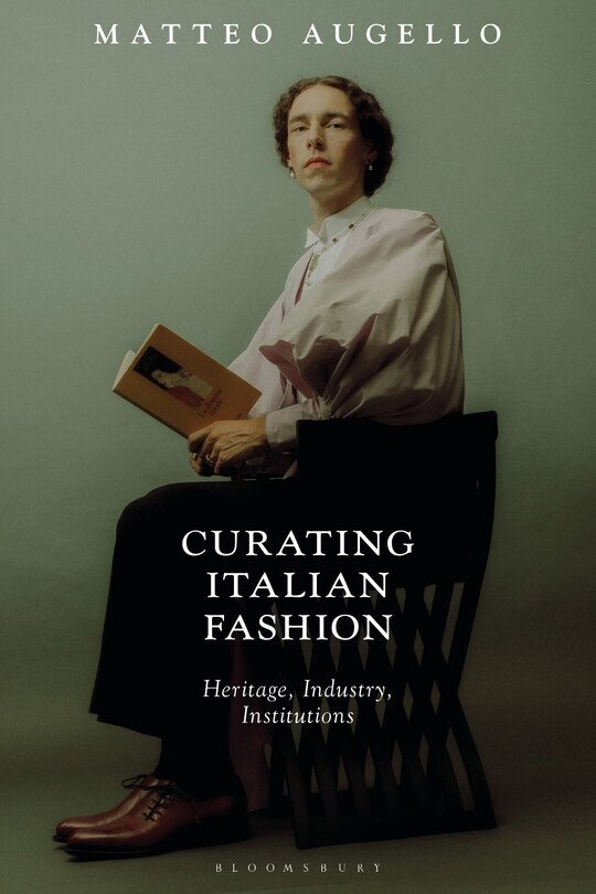 Couverture_Curating Italian Fashion