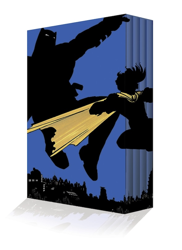 Front cover_The Dark Knight Returns Slipcase Set