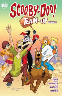 Front cover_Scooby-doo Team-up Vol. 4