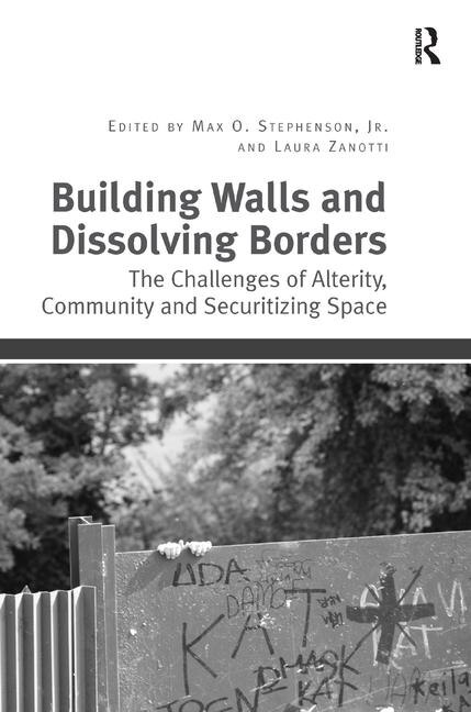 Couverture_Building Walls And Dissolving Borders