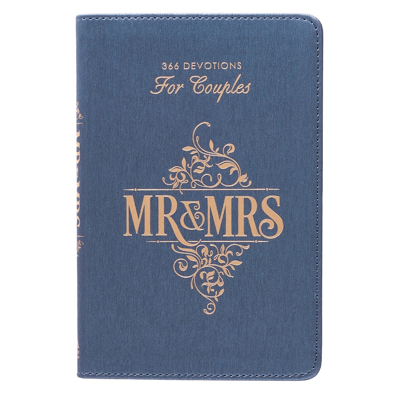 Couverture_Devotional for Mr. & Mrs. Blue Faux Leather