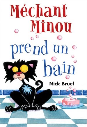 Méchant minou prend un bain