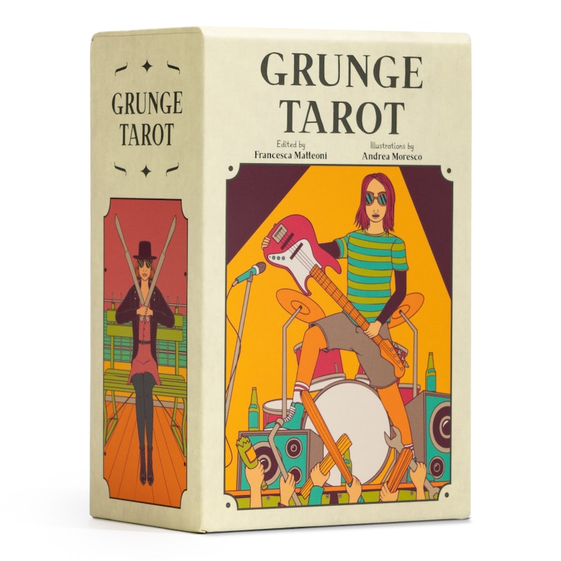 Front cover_GRUNGE TAROT