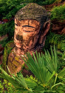 Front cover_China's Great Buddha in Leshan