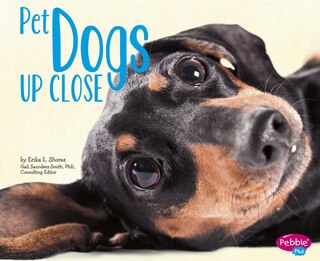 Couverture_Pet Dogs Up Close