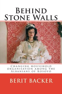 Couverture_Behind Stone Walls