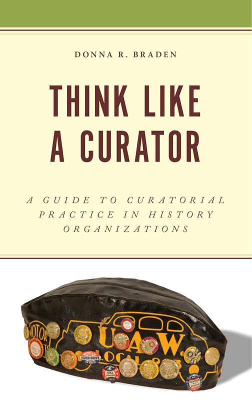 Couverture_Think Like a Curator
