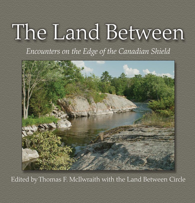 Couverture_The Land Between
