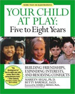 Couverture_Your Child At Play: Five to Eight Years