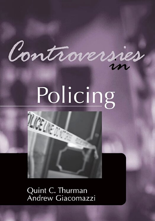 Couverture_Controversies in Policing