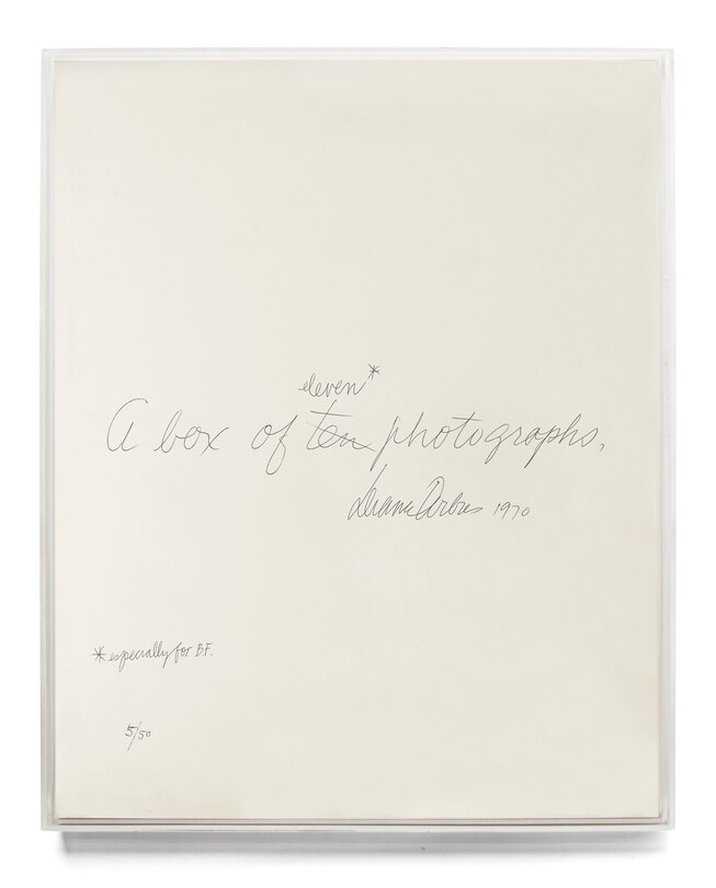 Couverture_Diane Arbus: A Box Of Ten Photographs