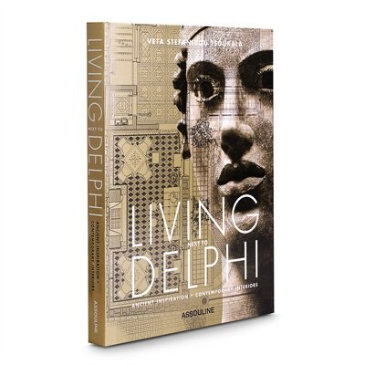 Couverture_Living Next to Delphi