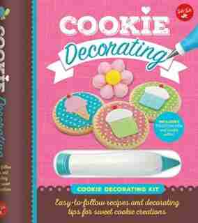 Cookie Decorating: Easy-to-follow recipes and decorating tips for sweet cookie creations - Includes frosting pen and cookie cutter! by Autumn Carpenter
