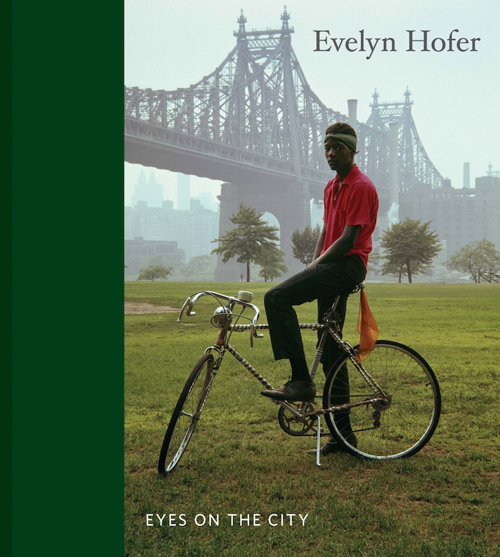 Front cover_Evelyn Hofer: Eyes on the City